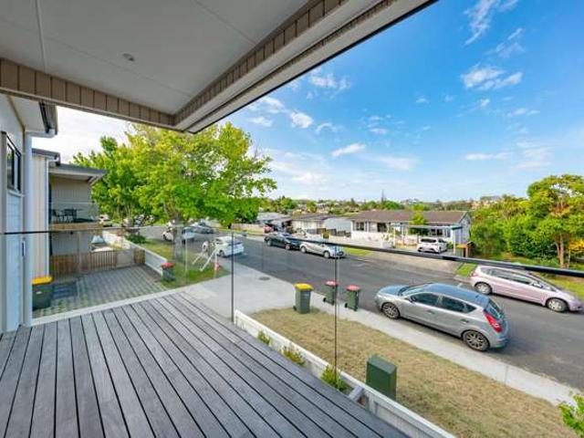 House for sale in Sunnynook