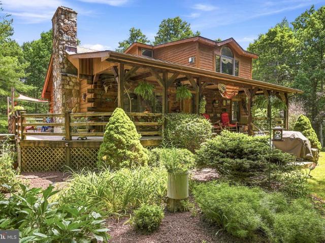 House for sale in Hardy, West Virginia