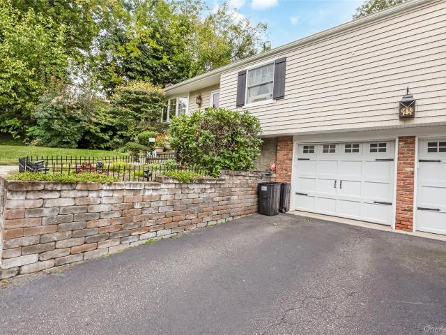 House for sale in Centereach, Town of Brookhaven
