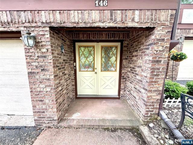 Townhouse for sale in Wayne