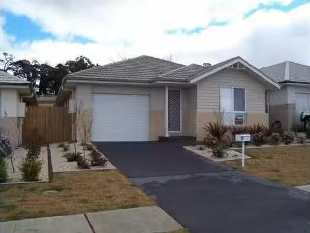 House for rent in Goulburn