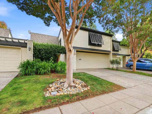 Townhouse for sale in Palo Alto, California
