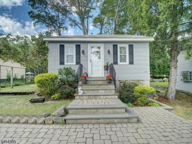 House for sale in Glasser, New Jersey