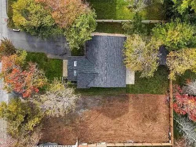 House for sale in Humber Park, Lake Loon