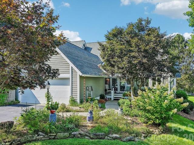 Condo for sale in East Flat Rock, North Carolina