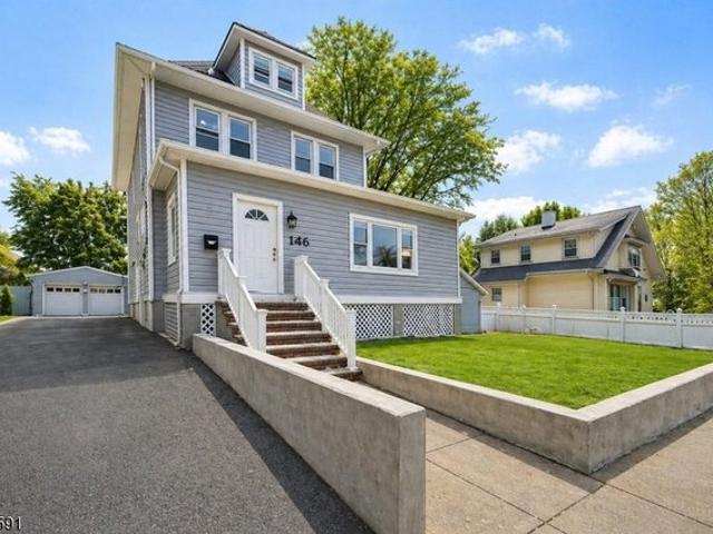 House for sale in Ridgefield Park, New Jersey