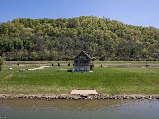 House for sale in Saint Marys, West Virginia