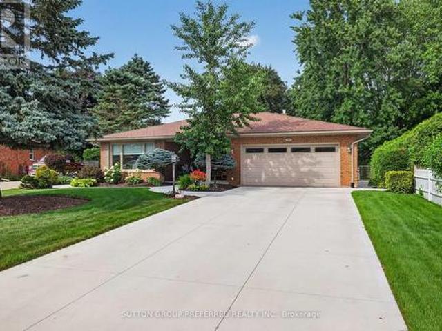 House for sale in Thames Centre, Ontario