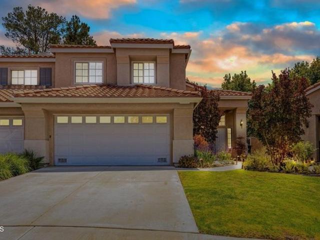 Townhouse for sale in Oak Park, California