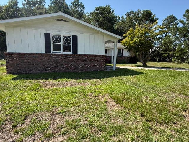 House for sale in Saint Stephen, South Carolina