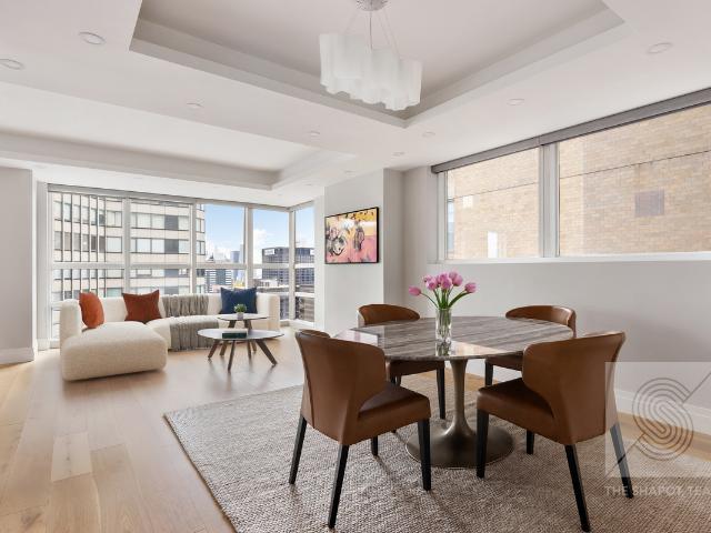 Condo for sale in Manhattan Community Board 5, New York