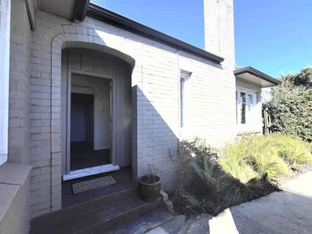 House for rent in Oratia, Oroua County