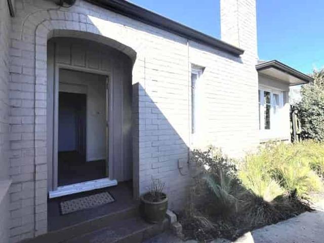House for rent in Oratia, Oroua County