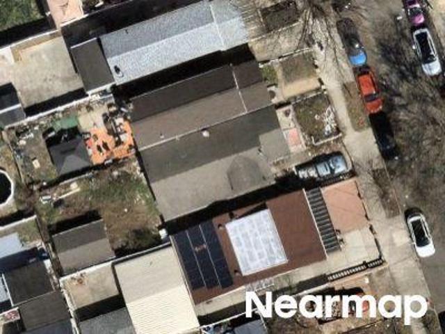 House for sale in Queens, Arverne
