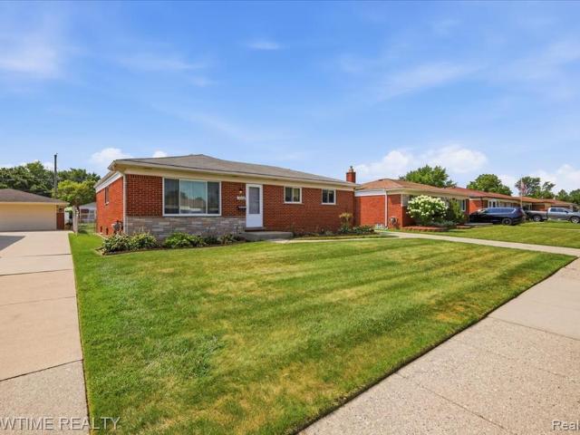 House for sale in Warren, Michigan