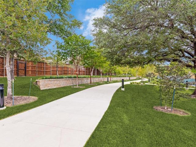 Townhouse for sale in Addison, Texas