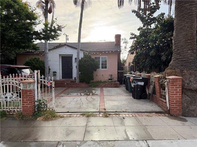 House for sale in East Compton, Compton