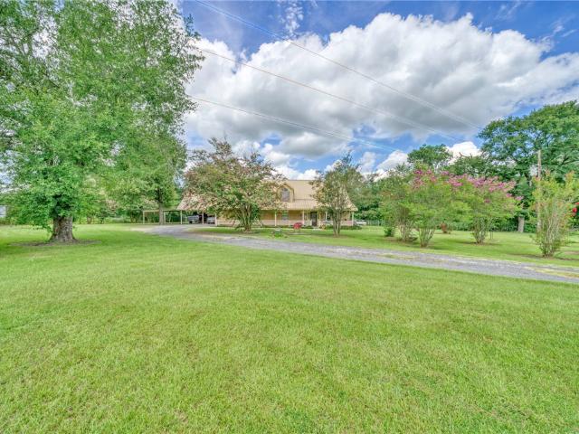 House for sale in Madisonville, Texas