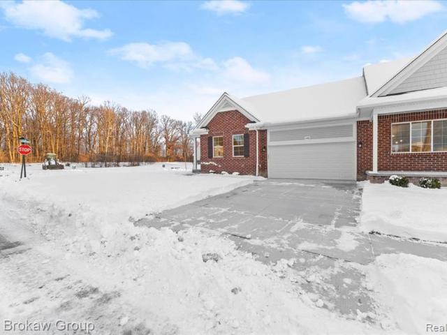 Condo for sale in Lapeer, Michigan