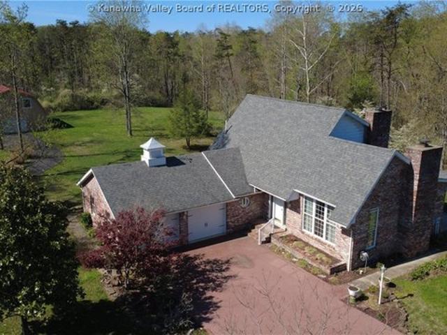 House for sale in Salt Rock, West Virginia