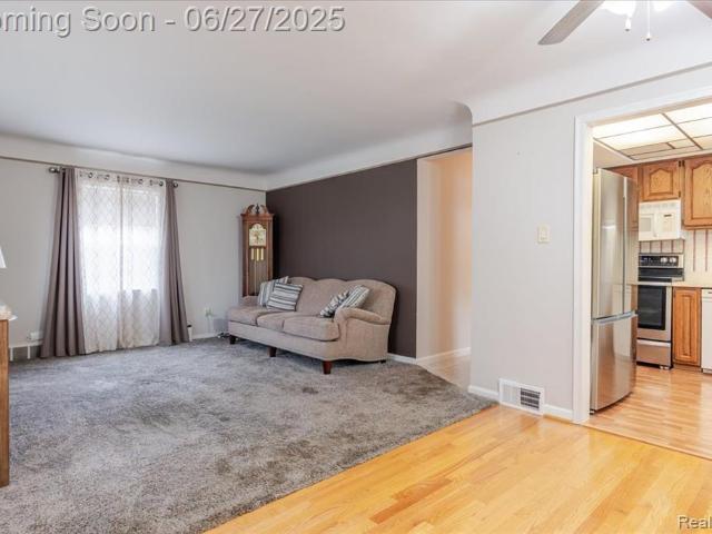 House for sale in Allen Park