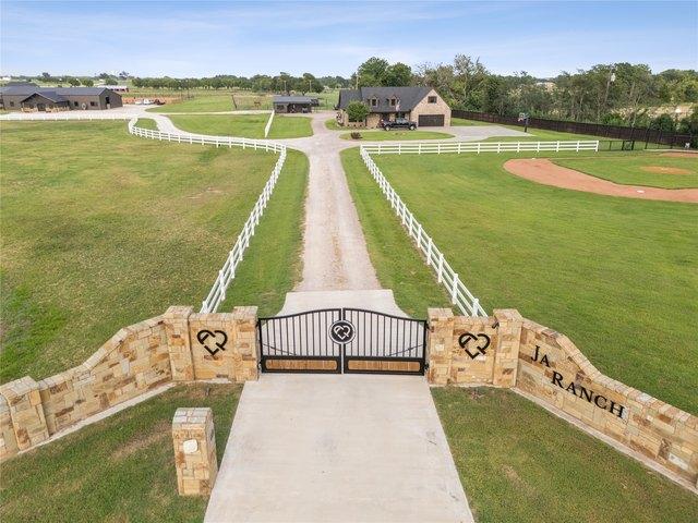 Farm for sale in Whitesboro, Texas