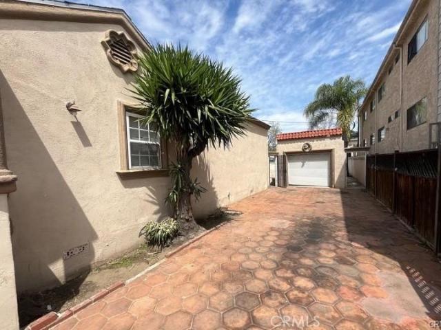House for sale in Van Nuys Neighborhood Council District, Canoga Park