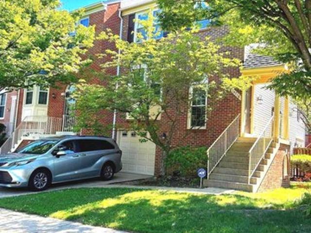 Townhouse for sale in Virginia