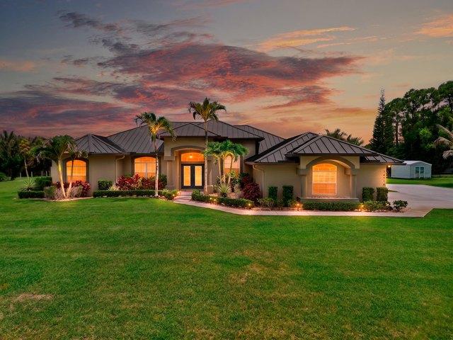 House for sale in Loxahatchee, Florida