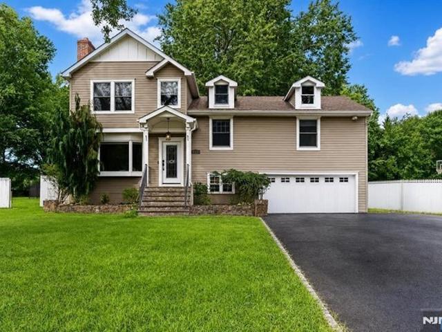 House for sale in Scotch Plains, New Jersey