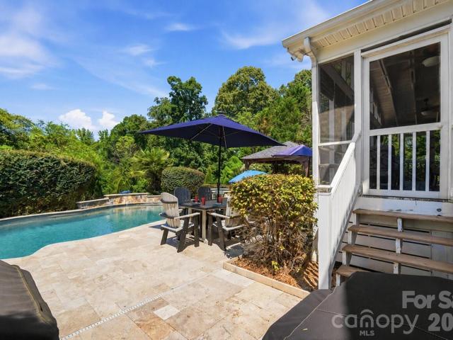 House for sale in Mecklenburg, North Carolina