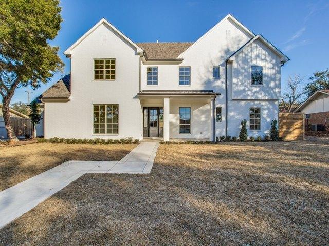 House for sale in Farmers Branch, Texas