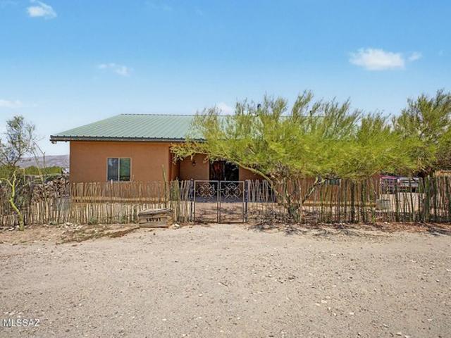 House for sale in Vail, Arizona