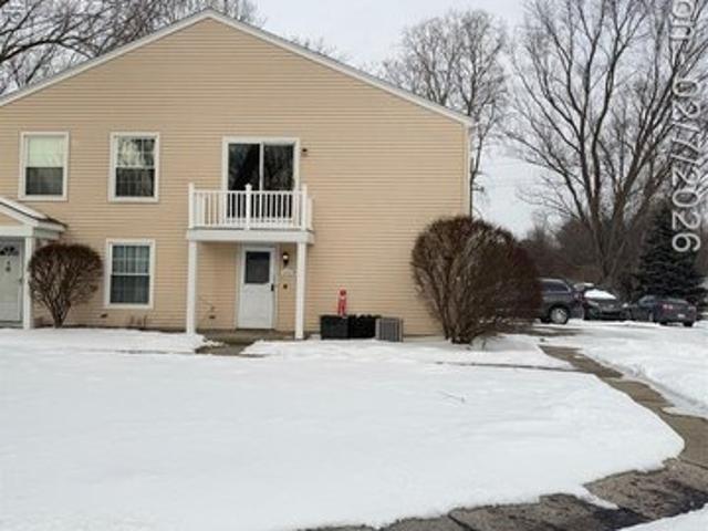 Townhouse for sale in Davison, Michigan