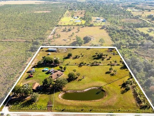 House for sale in Labelle, Florida