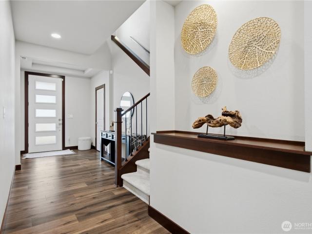 Condo for sale in Washington