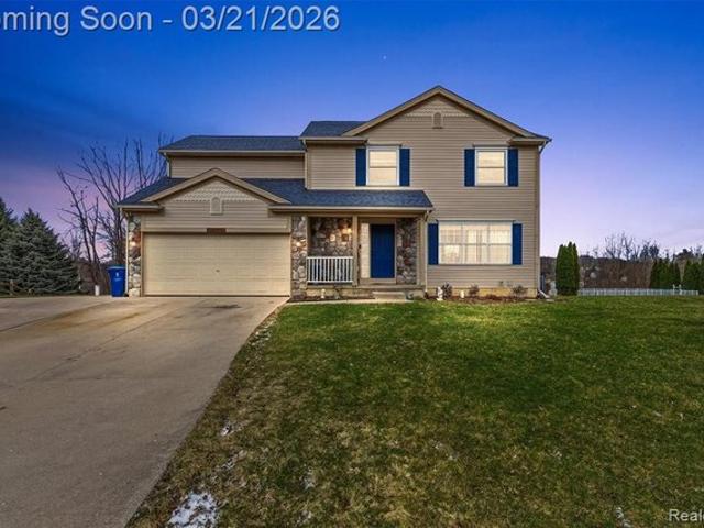 House for sale in Fenton, Michigan