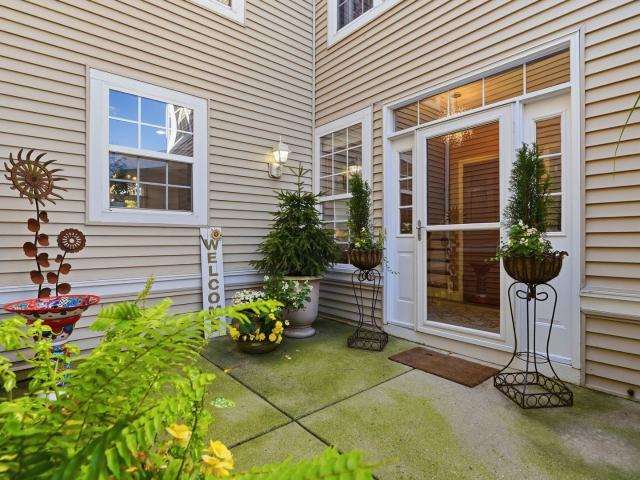 Townhouse for sale in Round Lake, Lake County