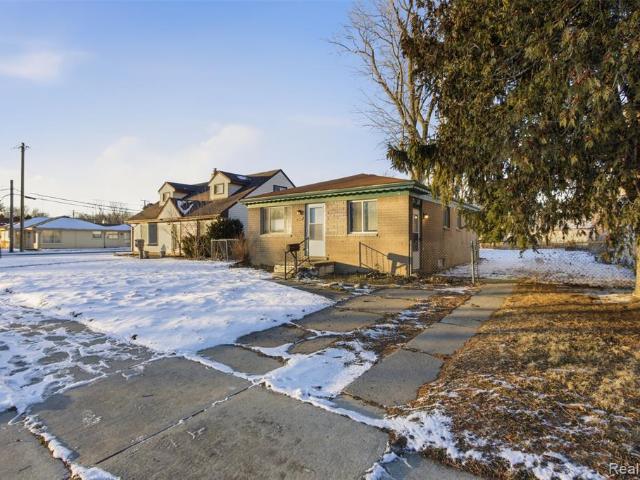House for sale in Eastpointe, Michigan