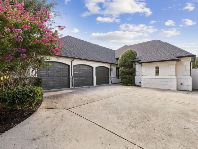 House for sale in Addison