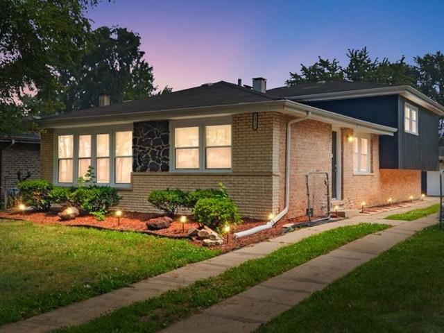 House for sale in Dolton, Illinois