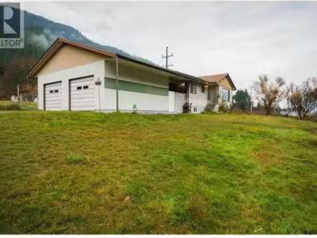 House for sale in Thrums, British Columbia