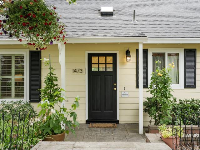 House for sale in Oregonia