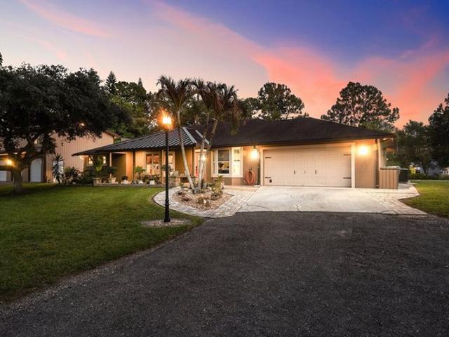 House for sale in Loxahatchee, Florida