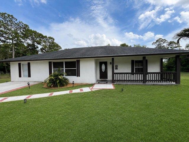 House for sale in Loxahatchee, Florida