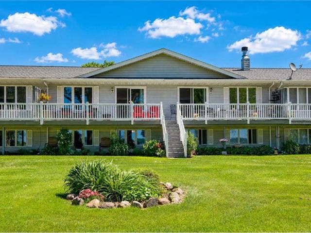 Townhouse for sale in Waseca, Minnesota