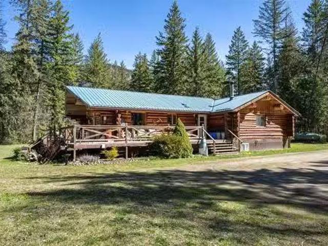 House for sale in Cherryville, British Columbia