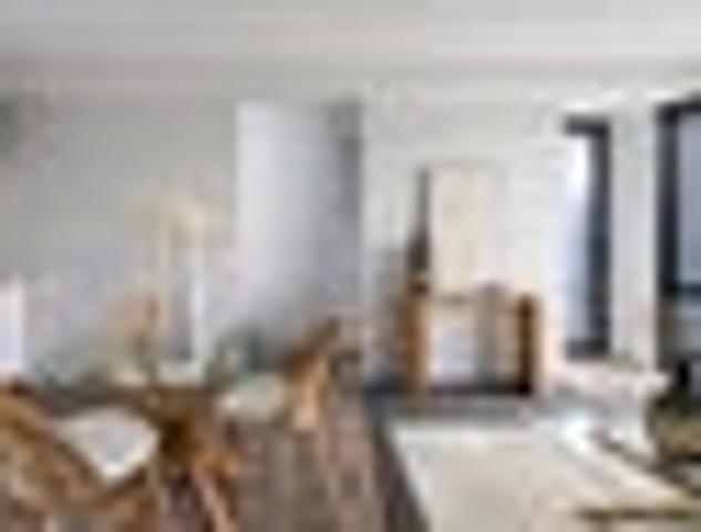 Townhouse for sale in Addington, Canterbury