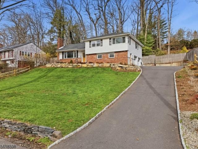 House for sale in Mountainside, New Jersey