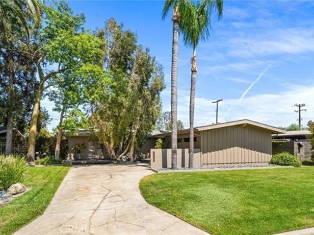 House for sale in Tustin, California